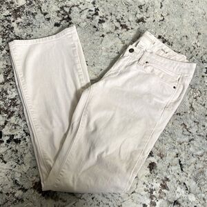 Gap boot cut jeans. Size 6. Great pre-owned condition.